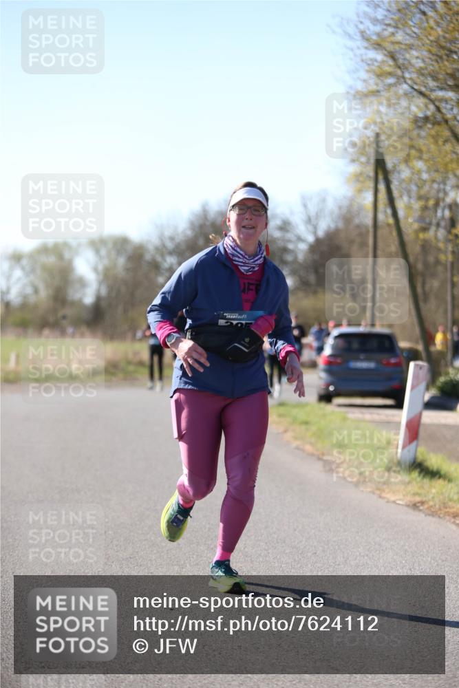 06.04.2025 - 44. Internationalen Wilhelmsburger Insellauf Jannik Wohlers http://msf.ph/oto/7624112 06.04.2025 10:33:03 Laufen  meine-sportfotos.de