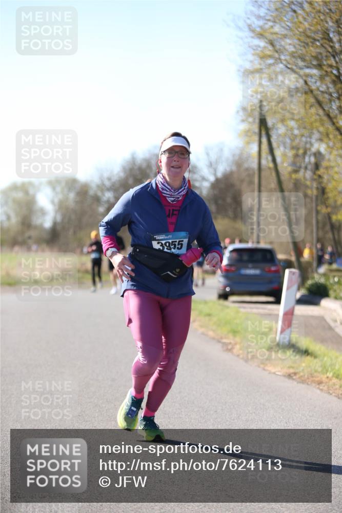 06.04.2025 - 44. Internationalen Wilhelmsburger Insellauf Jannik Wohlers http://msf.ph/oto/7624113 06.04.2025 10:33:03 Laufen 3955 meine-sportfotos.de