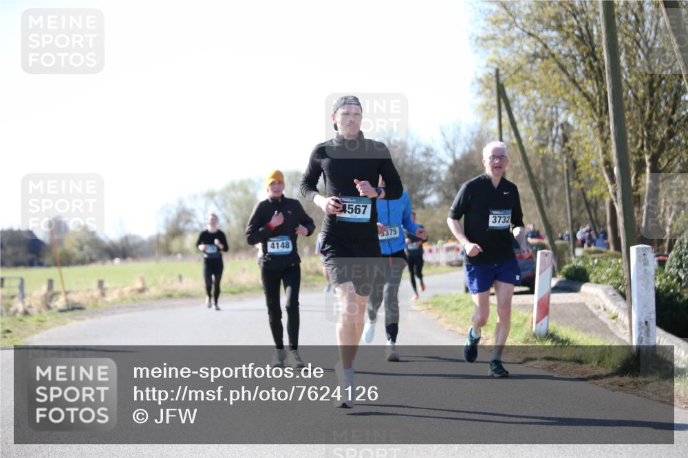 06.04.2025 - 44. Internationalen Wilhelmsburger Insellauf Jannik Wohlers http://msf.ph/oto/7624126 06.04.2025 10:33:12 Laufen 4148, 4567, 375, 3732 meine-sportfotos.de