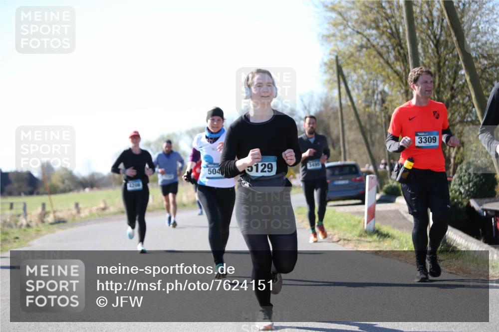06.04.2025 - 44. Internationalen Wilhelmsburger Insellauf Jannik Wohlers http://msf.ph/oto/7624151 06.04.2025 10:33:19 Laufen 504, 129, 3495, 4208, 3309 meine-sportfotos.de