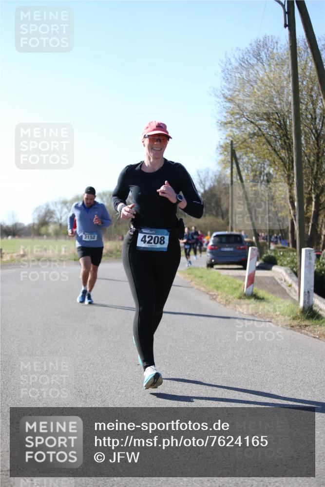 06.04.2025 - 44. Internationalen Wilhelmsburger Insellauf Jannik Wohlers http://msf.ph/oto/7624165 06.04.2025 10:33:23 Laufen 3152, 4208 meine-sportfotos.de