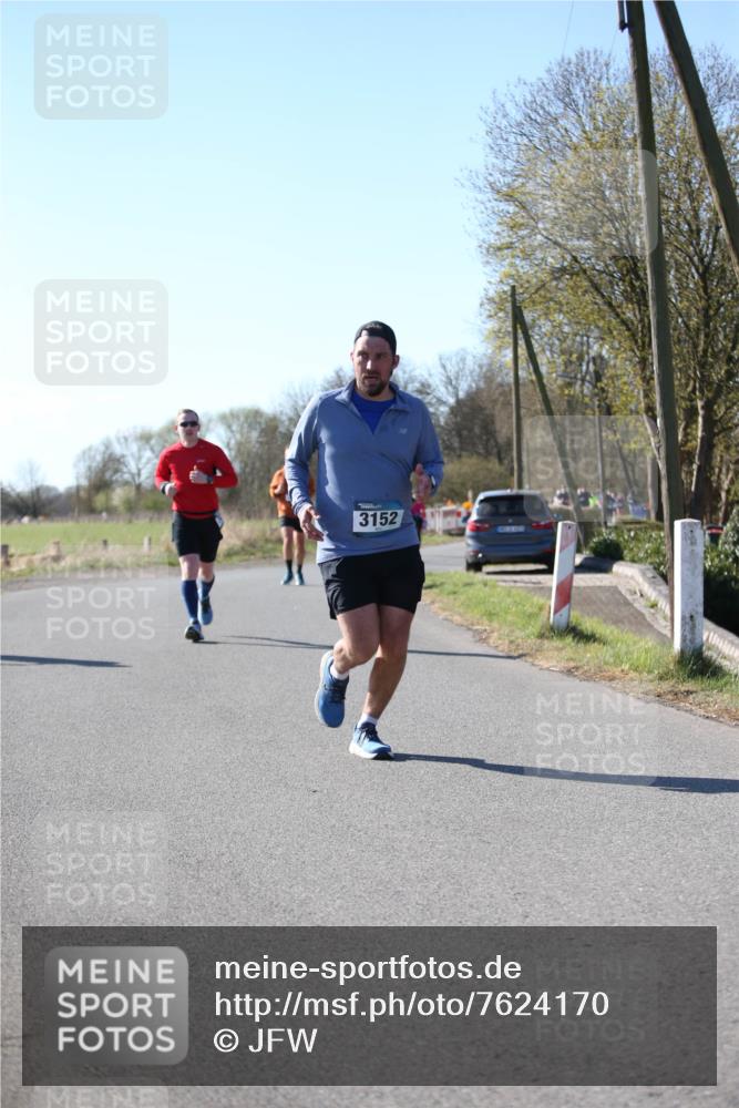 06.04.2025 - 44. Internationalen Wilhelmsburger Insellauf Jannik Wohlers http://msf.ph/oto/7624170 06.04.2025 10:33:25 Laufen 3152 meine-sportfotos.de