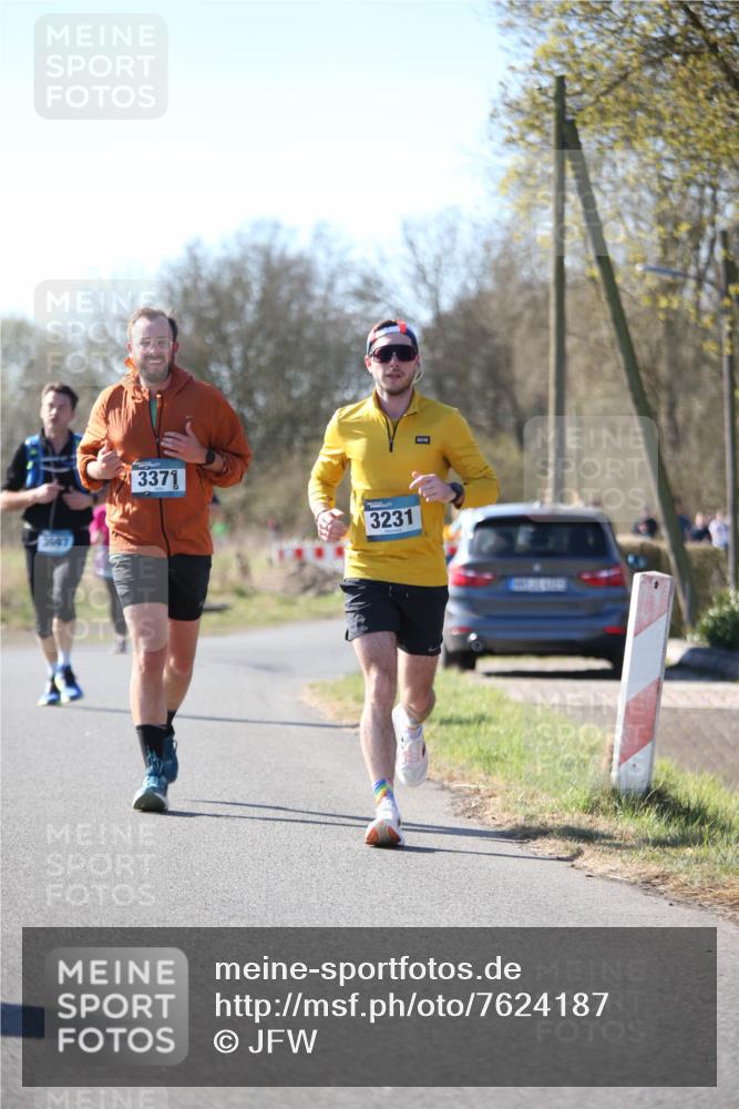 06.04.2025 - 44. Internationalen Wilhelmsburger Insellauf Jannik Wohlers http://msf.ph/oto/7624187 06.04.2025 10:33:29 Laufen 3697, 3371, 3231 meine-sportfotos.de