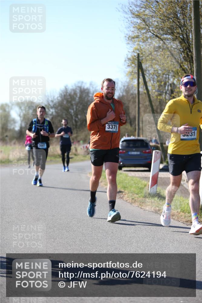 06.04.2025 - 44. Internationalen Wilhelmsburger Insellauf Jannik Wohlers http://msf.ph/oto/7624194 06.04.2025 10:33:31 Laufen 3647, 3371, 5231 meine-sportfotos.de