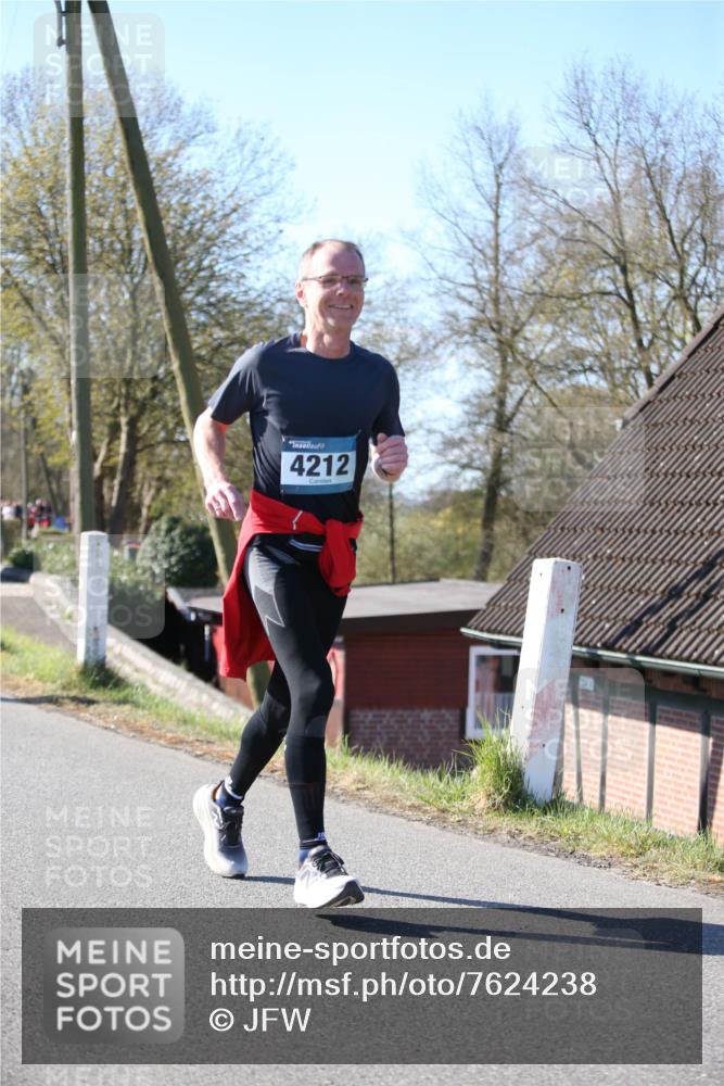 06.04.2025 - 44. Internationalen Wilhelmsburger Insellauf Jannik Wohlers http://msf.ph/oto/7624238 06.04.2025 10:33:46 Laufen 4212 meine-sportfotos.de