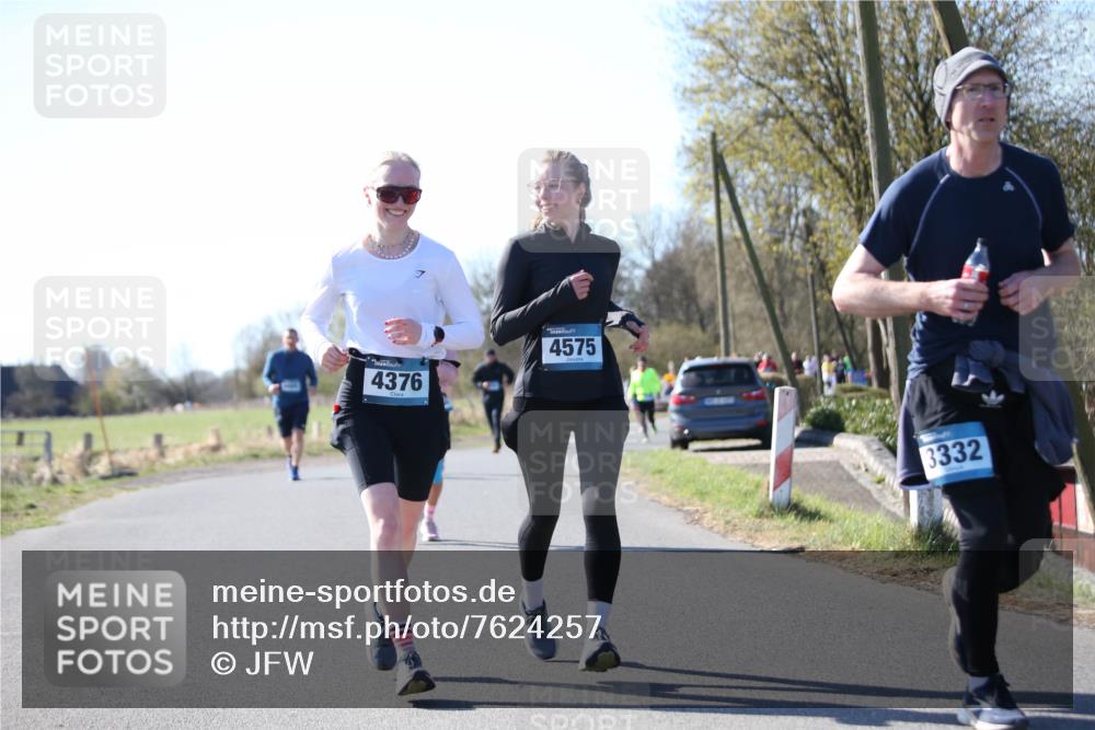 06.04.2025 - 44. Internationalen Wilhelmsburger Insellauf Jannik Wohlers http://msf.ph/oto/7624257 06.04.2025 10:33:53 Laufen 4376, 4575, 3332 meine-sportfotos.de