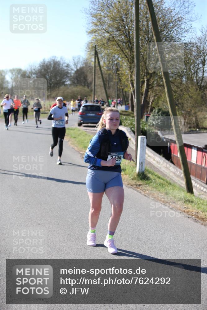 06.04.2025 - 44. Internationalen Wilhelmsburger Insellauf Jannik Wohlers http://msf.ph/oto/7624292 06.04.2025 10:34:10 Laufen 3071, 499 meine-sportfotos.de