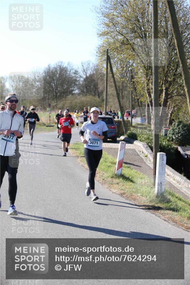06.04.2025 - 44. Internationalen Wilhelmsburger Insellauf Jannik Wohlers http://msf.ph/oto/7624294 06.04.2025 10:34:11 Laufen 3977, 4338, 3071 meine-sportfotos.de