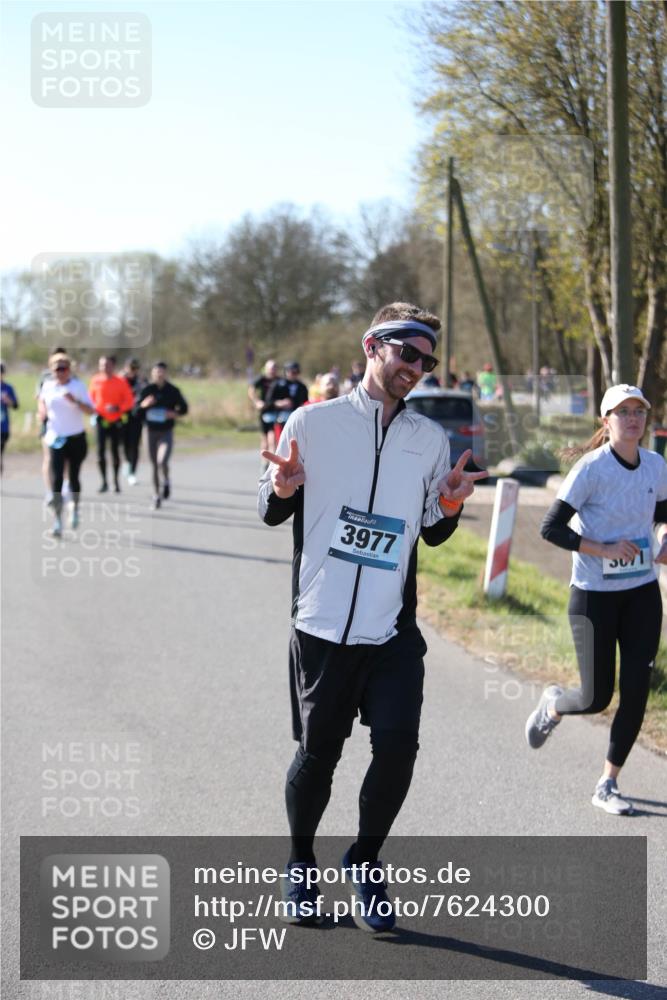 06.04.2025 - 44. Internationalen Wilhelmsburger Insellauf Jannik Wohlers http://msf.ph/oto/7624300 06.04.2025 10:34:12 Laufen 3977 meine-sportfotos.de