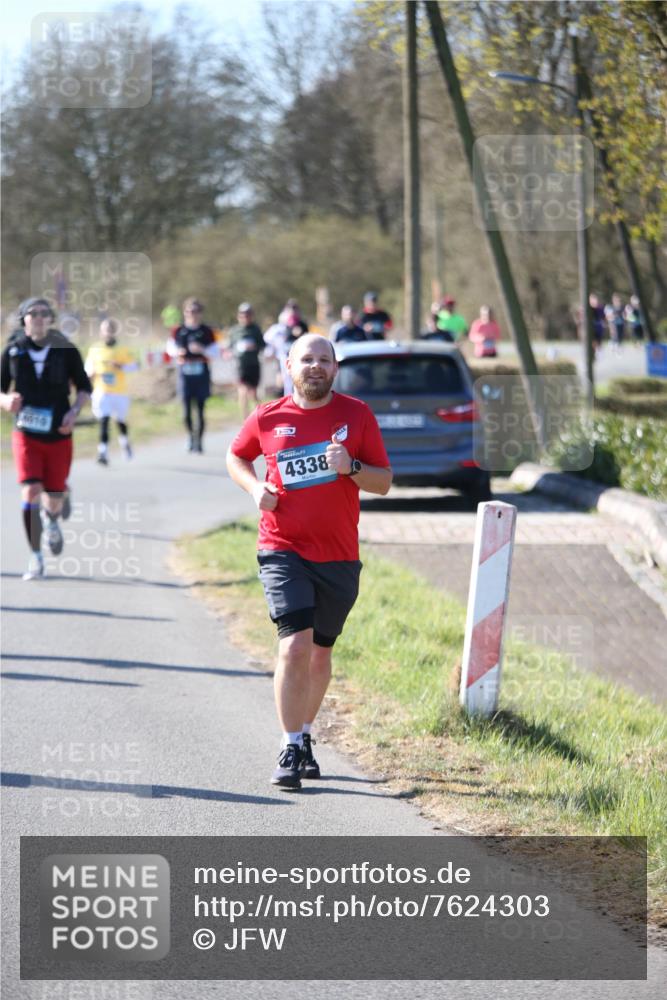 06.04.2025 - 44. Internationalen Wilhelmsburger Insellauf Jannik Wohlers http://msf.ph/oto/7624303 06.04.2025 10:34:14 Laufen 4338 meine-sportfotos.de
