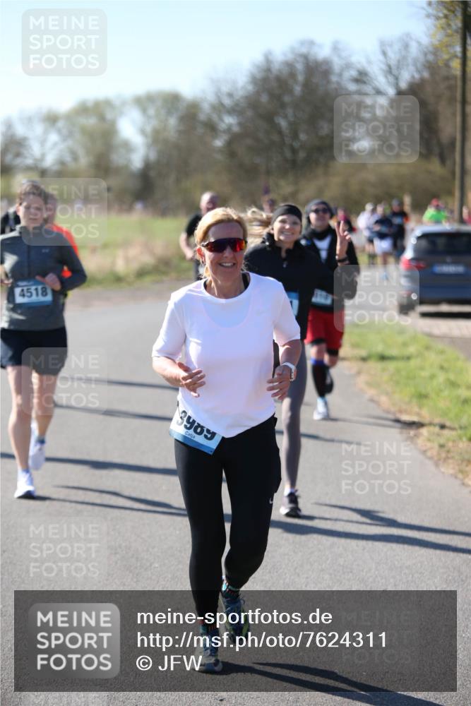 06.04.2025 - 44. Internationalen Wilhelmsburger Insellauf Jannik Wohlers http://msf.ph/oto/7624311 06.04.2025 10:34:17 Laufen 4518, 3989 meine-sportfotos.de