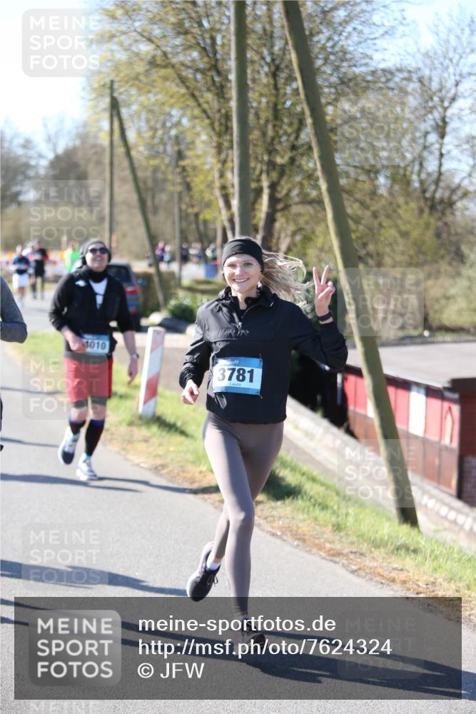 06.04.2025 - 44. Internationalen Wilhelmsburger Insellauf Jannik Wohlers http://msf.ph/oto/7624324 06.04.2025 10:34:19 Laufen 1010, 3781 meine-sportfotos.de