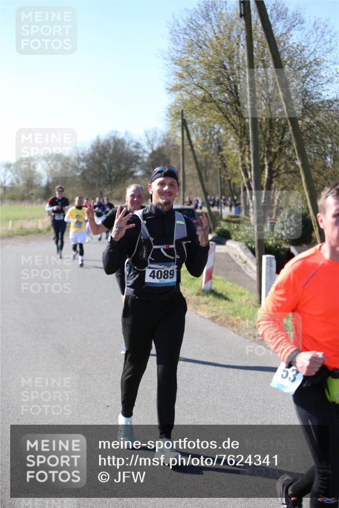 06.04.2025 - 44. Internationalen Wilhelmsburger Insellauf Jannik Wohlers http://msf.ph/oto/7624341 06.04.2025 10:34:24 Laufen 4089, 53 meine-sportfotos.de