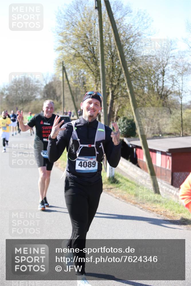 06.04.2025 - 44. Internationalen Wilhelmsburger Insellauf Jannik Wohlers http://msf.ph/oto/7624346 06.04.2025 10:34:24 Laufen 42, 4089 meine-sportfotos.de