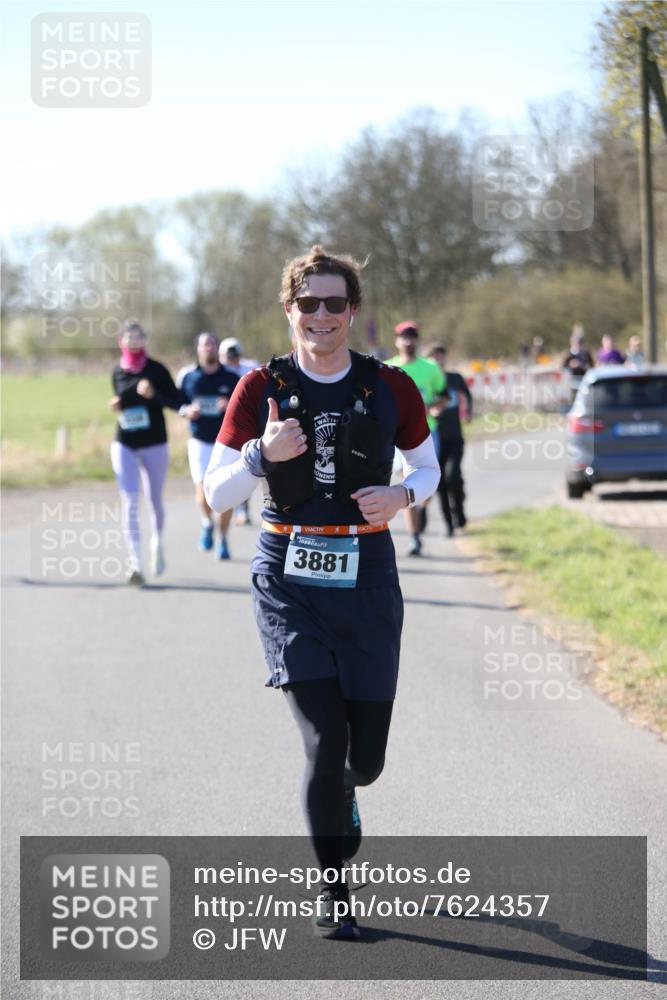 06.04.2025 - 44. Internationalen Wilhelmsburger Insellauf Jannik Wohlers http://msf.ph/oto/7624357 06.04.2025 10:34:29 Laufen 3881 meine-sportfotos.de