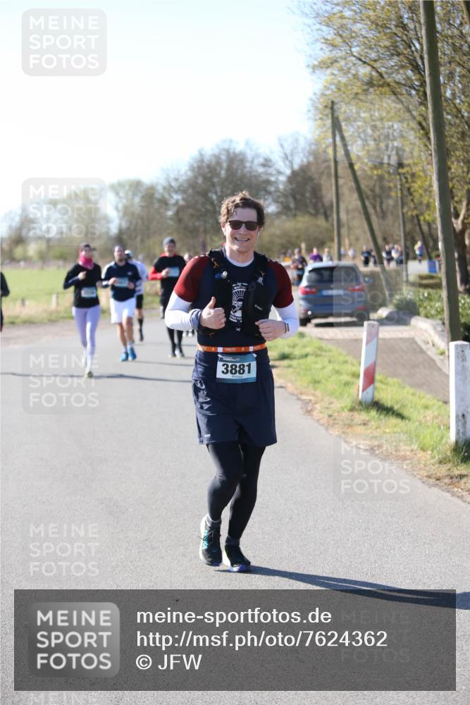 06.04.2025 - 44. Internationalen Wilhelmsburger Insellauf Jannik Wohlers http://msf.ph/oto/7624362 06.04.2025 10:34:30 Laufen 3881 meine-sportfotos.de