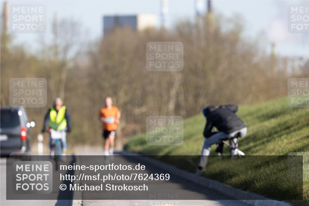 06.04.2025 - 44. Internationalen Wilhelmsburger Insellauf Michael Strokosch http://msf.ph/oto/7624369 06.04.2025 09:14:01 Laufen  meine-sportfotos.de