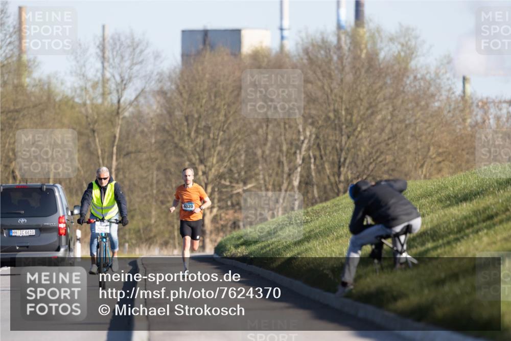 06.04.2025 - 44. Internationalen Wilhelmsburger Insellauf Michael Strokosch http://msf.ph/oto/7624370 06.04.2025 09:14:01 Laufen 6610, 4020 meine-sportfotos.de