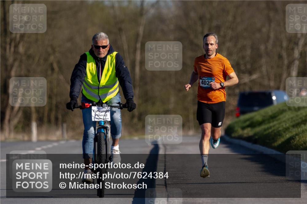 06.04.2025 - 44. Internationalen Wilhelmsburger Insellauf Michael Strokosch http://msf.ph/oto/7624384 06.04.2025 09:14:09 Laufen 402 meine-sportfotos.de