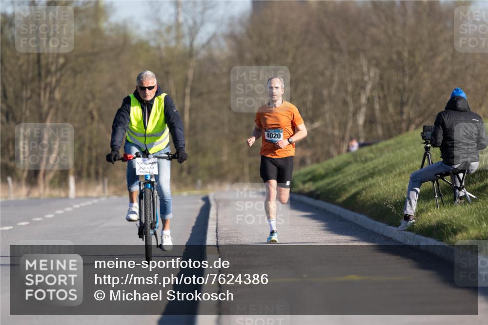 06.04.2025 - 44. Internationalen Wilhelmsburger Insellauf Michael Strokosch http://msf.ph/oto/7624386 06.04.2025 09:14:10 Laufen 4020 meine-sportfotos.de