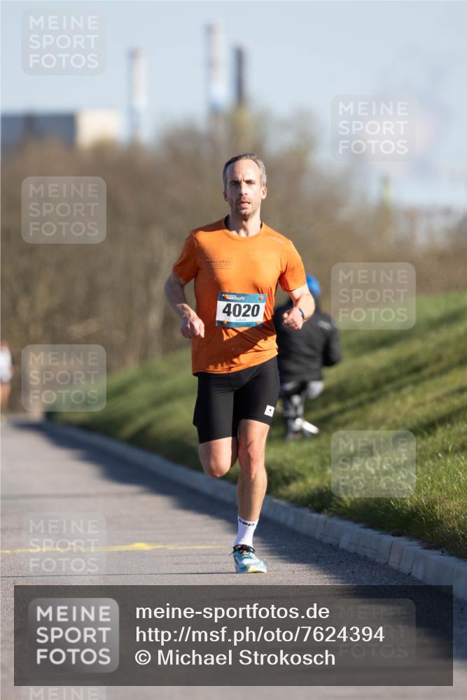 06.04.2025 - 44. Internationalen Wilhelmsburger Insellauf Michael Strokosch http://msf.ph/oto/7624394 06.04.2025 09:14:17 Laufen 4020, 0 meine-sportfotos.de