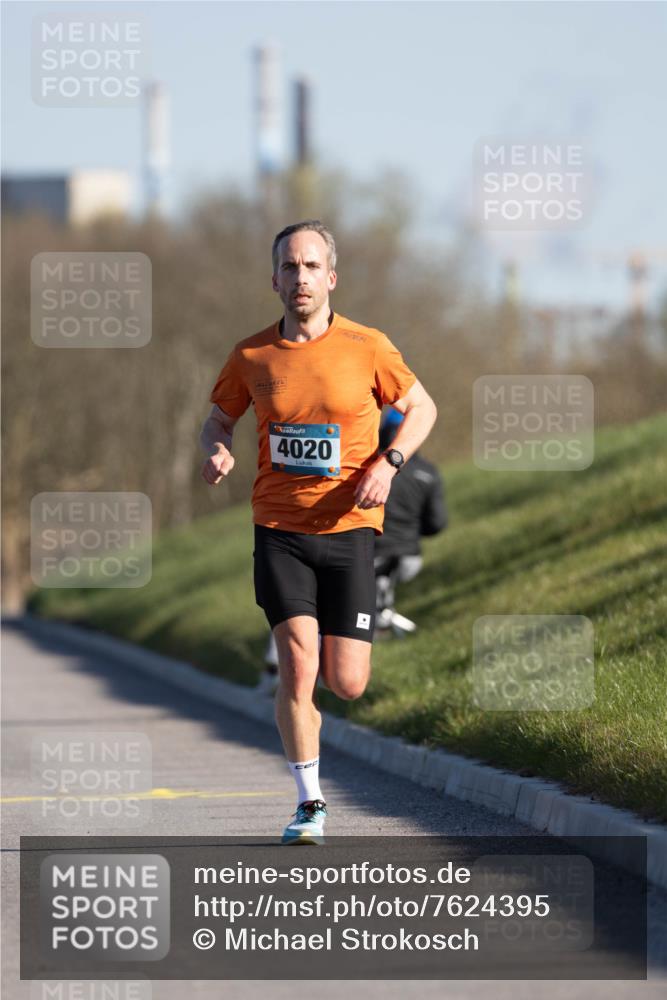 06.04.2025 - 44. Internationalen Wilhelmsburger Insellauf Michael Strokosch http://msf.ph/oto/7624395 06.04.2025 09:14:17 Laufen 4020 meine-sportfotos.de