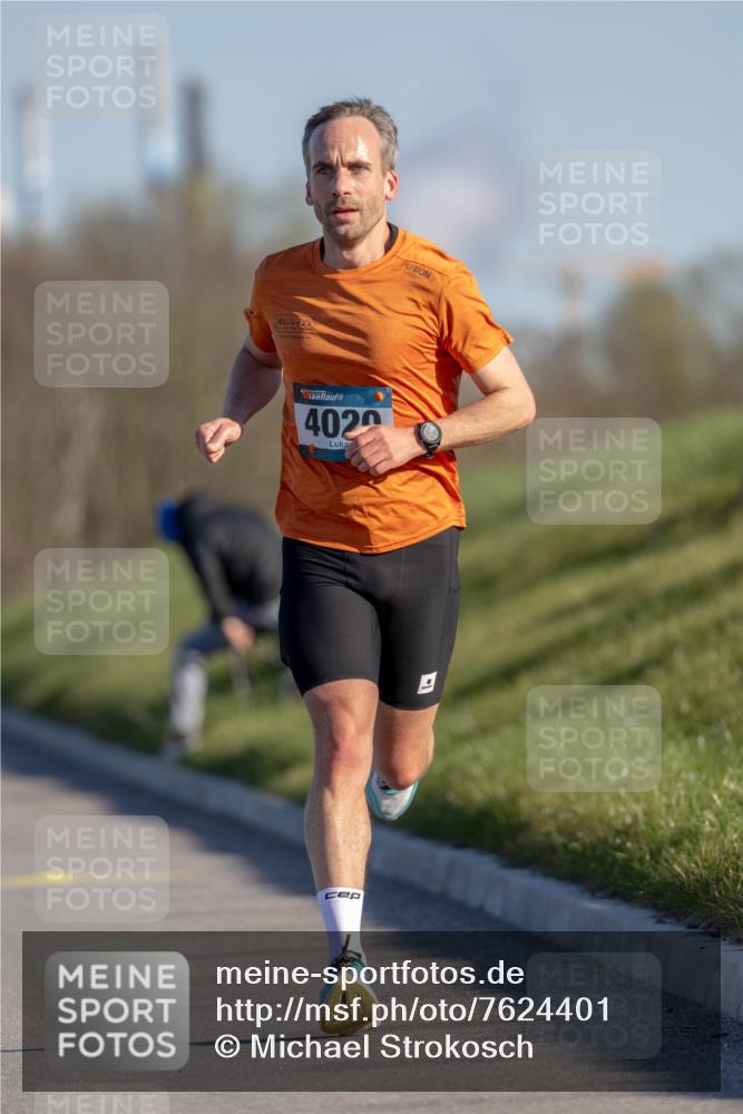 06.04.2025 - 44. Internationalen Wilhelmsburger Insellauf Michael Strokosch http://msf.ph/oto/7624401 06.04.2025 09:14:19 Laufen 4020 meine-sportfotos.de