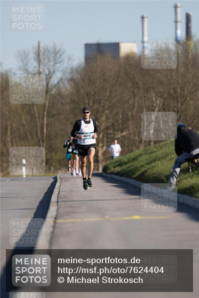 06.04.2025 - 44. Internationalen Wilhelmsburger Insellauf Michael Strokosch http://msf.ph/oto/7624404 06.04.2025 09:14:43 Laufen 4414 meine-sportfotos.de