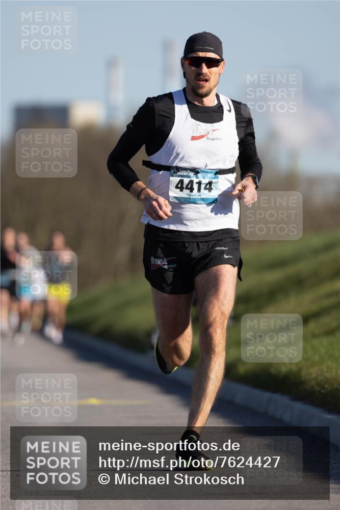 06.04.2025 - 44. Internationalen Wilhelmsburger Insellauf Michael Strokosch http://msf.ph/oto/7624427 06.04.2025 09:14:57 Laufen 4414 meine-sportfotos.de