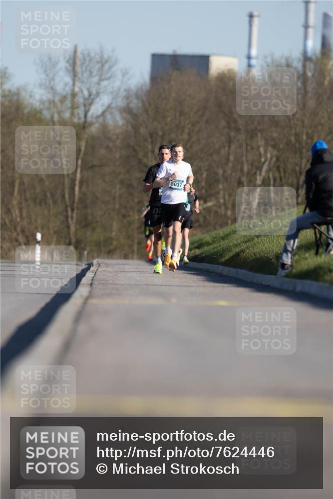 06.04.2025 - 44. Internationalen Wilhelmsburger Insellauf Michael Strokosch http://msf.ph/oto/7624446 06.04.2025 09:15:37 Laufen 5037 meine-sportfotos.de