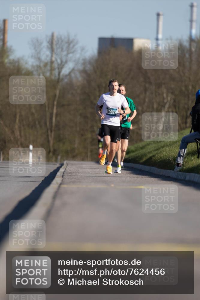 06.04.2025 - 44. Internationalen Wilhelmsburger Insellauf Michael Strokosch http://msf.ph/oto/7624456 06.04.2025 09:15:41 Laufen 5037 meine-sportfotos.de