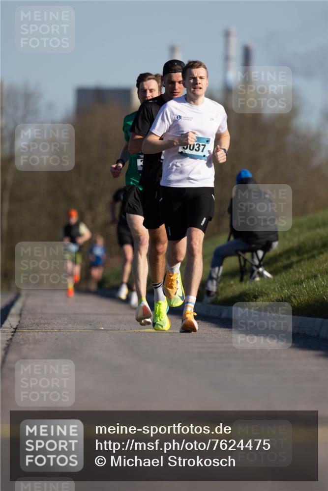 06.04.2025 - 44. Internationalen Wilhelmsburger Insellauf Michael Strokosch http://msf.ph/oto/7624475 06.04.2025 09:15:49 Laufen 037 meine-sportfotos.de