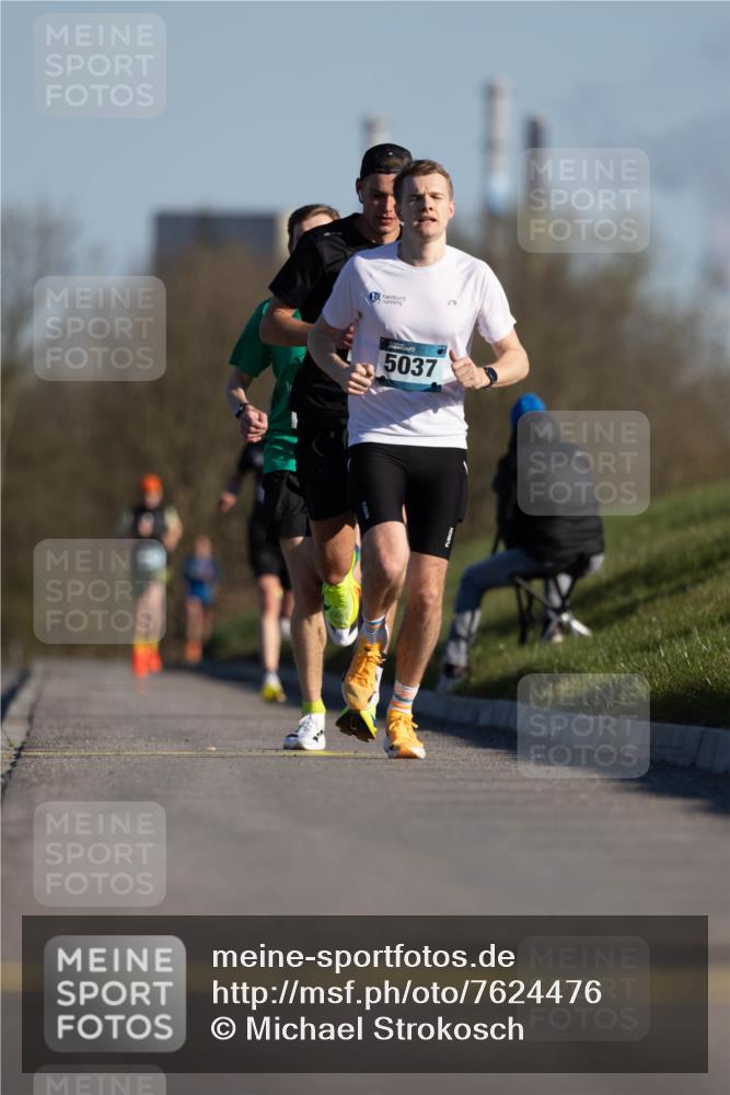 06.04.2025 - 44. Internationalen Wilhelmsburger Insellauf Michael Strokosch http://msf.ph/oto/7624476 06.04.2025 09:15:49 Laufen 5037 meine-sportfotos.de