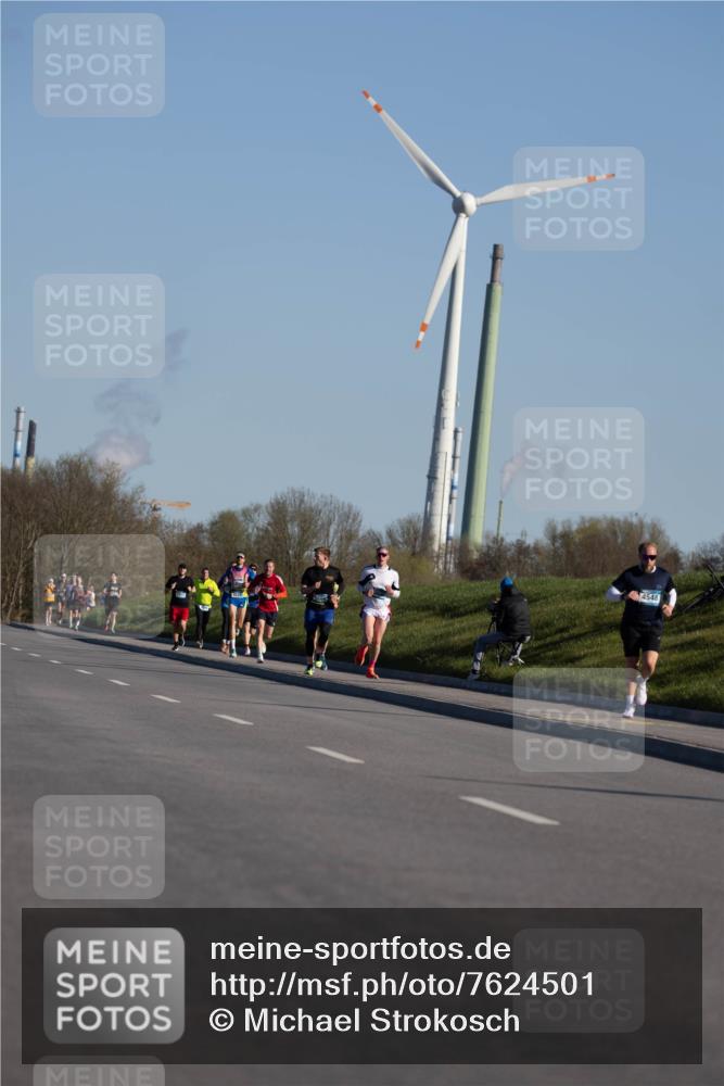 06.04.2025 - 44. Internationalen Wilhelmsburger Insellauf Michael Strokosch http://msf.ph/oto/7624501 06.04.2025 09:18:03 Laufen 4548 meine-sportfotos.de
