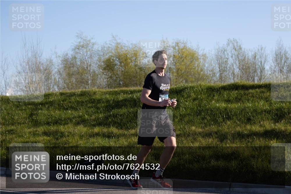 06.04.2025 - 44. Internationalen Wilhelmsburger Insellauf Michael Strokosch http://msf.ph/oto/7624532 06.04.2025 09:18:40 Laufen  meine-sportfotos.de