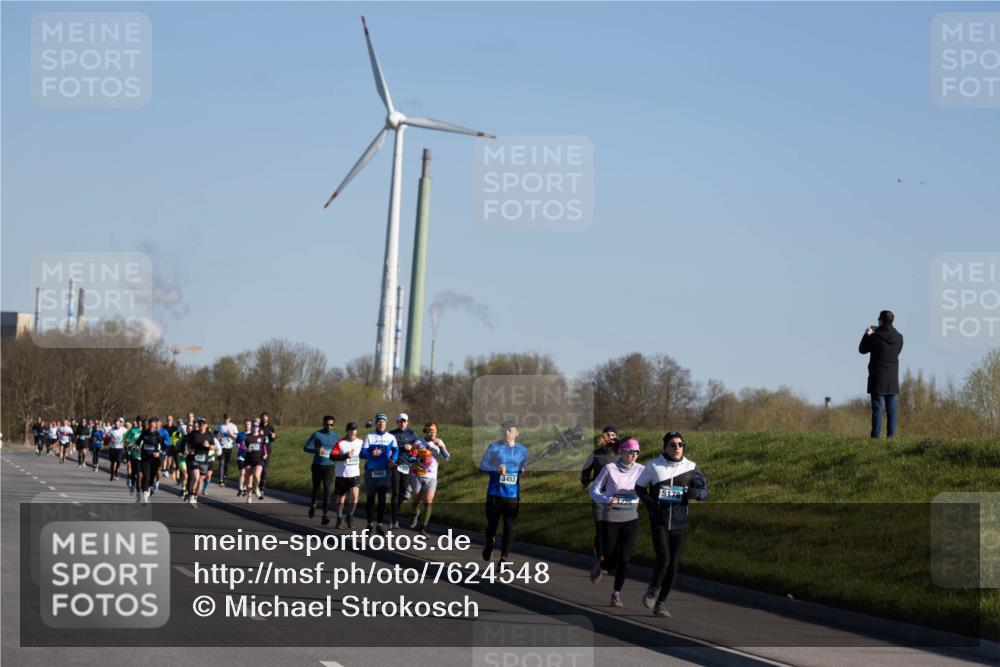 06.04.2025 - 44. Internationalen Wilhelmsburger Insellauf Michael Strokosch http://msf.ph/oto/7624548 06.04.2025 09:24:36 Laufen 4449, 5095, 3453, 1226, 5178 meine-sportfotos.de