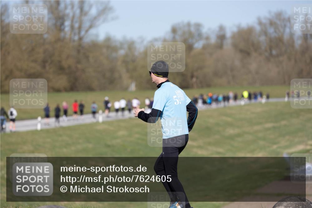 06.04.2025 - 44. Internationalen Wilhelmsburger Insellauf Michael Strokosch http://msf.ph/oto/7624605 06.04.2025 10:09:42 Laufen  meine-sportfotos.de