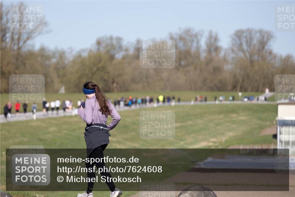06.04.2025 - 44. Internationalen Wilhelmsburger Insellauf Michael Strokosch http://msf.ph/oto/7624608 06.04.2025 10:09:44 Laufen  meine-sportfotos.de