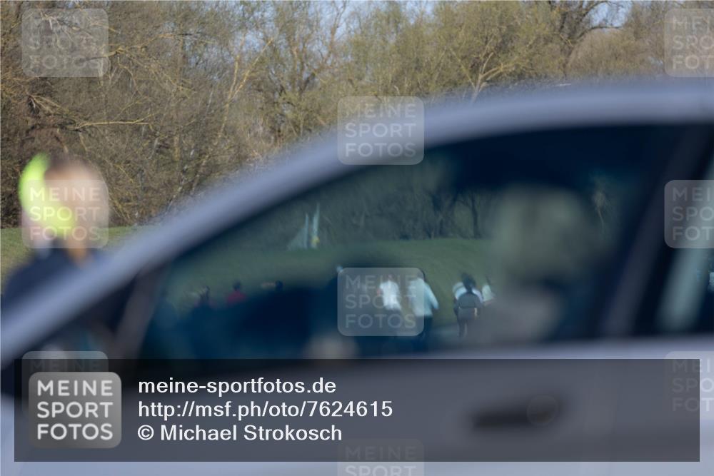 06.04.2025 - 44. Internationalen Wilhelmsburger Insellauf Michael Strokosch http://msf.ph/oto/7624615 06.04.2025 10:09:52 Laufen  meine-sportfotos.de