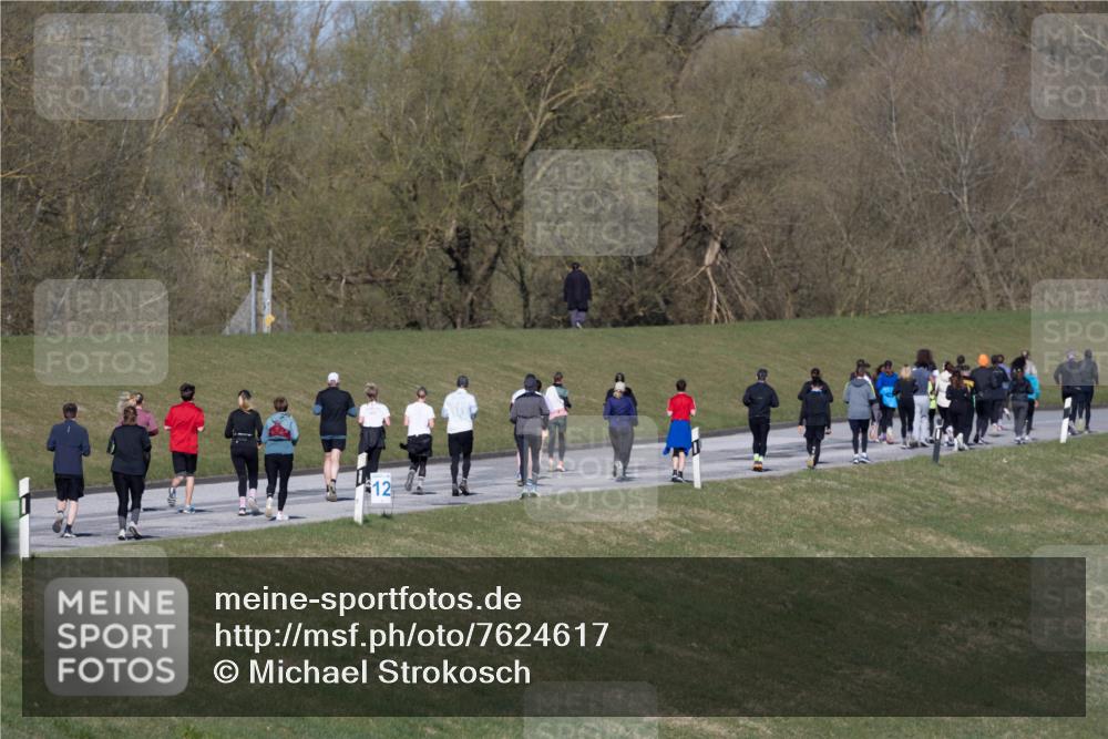 06.04.2025 - 44. Internationalen Wilhelmsburger Insellauf Michael Strokosch http://msf.ph/oto/7624617 06.04.2025 10:09:53 Laufen 12 meine-sportfotos.de