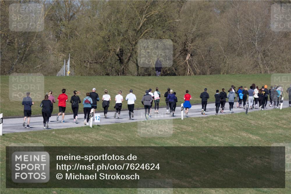 06.04.2025 - 44. Internationalen Wilhelmsburger Insellauf Michael Strokosch http://msf.ph/oto/7624624 06.04.2025 10:09:55 Laufen 12 meine-sportfotos.de