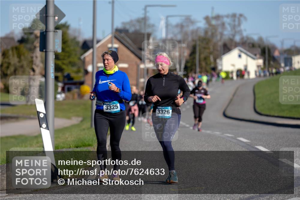 06.04.2025 - 44. Internationalen Wilhelmsburger Insellauf Michael Strokosch http://msf.ph/oto/7624633 06.04.2025 10:10:02 Laufen 3325, 3326 meine-sportfotos.de