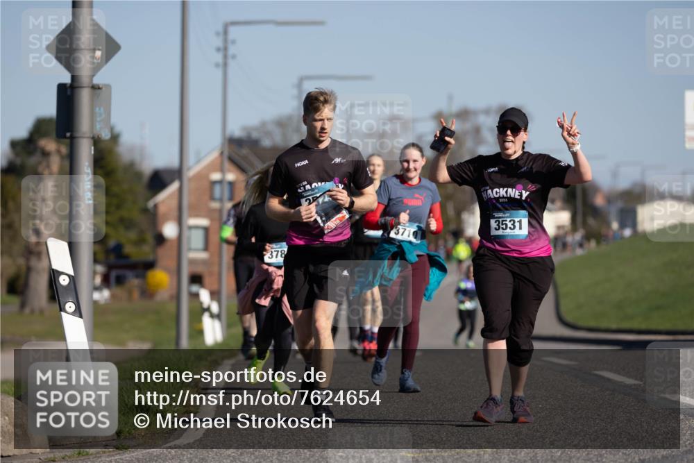 06.04.2025 - 44. Internationalen Wilhelmsburger Insellauf Michael Strokosch http://msf.ph/oto/7624654 06.04.2025 10:10:17 Laufen 378, 300, 25, 2024, 3531, 371 meine-sportfotos.de