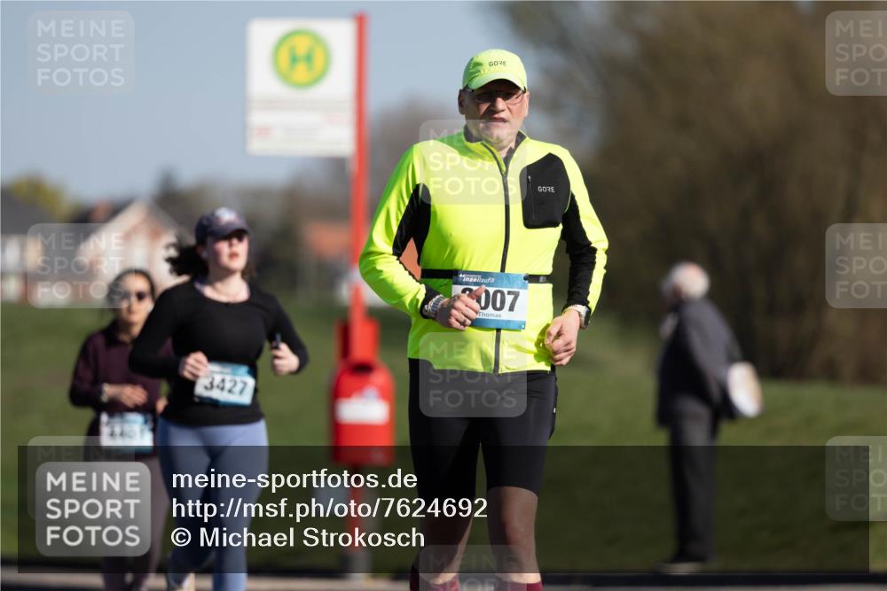 06.04.2025 - 44. Internationalen Wilhelmsburger Insellauf Michael Strokosch http://msf.ph/oto/7624692 06.04.2025 10:11:46 Laufen 4409, 3427, 007 meine-sportfotos.de