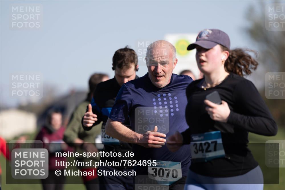 06.04.2025 - 44. Internationalen Wilhelmsburger Insellauf Michael Strokosch http://msf.ph/oto/7624695 06.04.2025 10:11:53 Laufen 44, 3070, 3427 meine-sportfotos.de