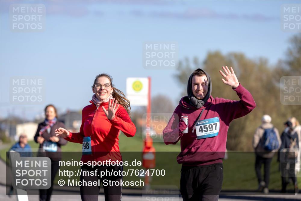 06.04.2025 - 44. Internationalen Wilhelmsburger Insellauf Michael Strokosch http://msf.ph/oto/7624700 06.04.2025 10:12:04 Laufen 98, 4597 meine-sportfotos.de