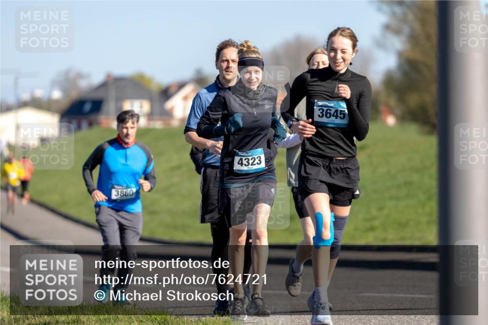 06.04.2025 - 44. Internationalen Wilhelmsburger Insellauf Michael Strokosch http://msf.ph/oto/7624721 06.04.2025 10:13:46 Laufen 3860, 4323, 3645 meine-sportfotos.de