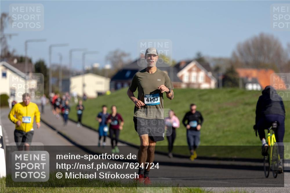06.04.2025 - 44. Internationalen Wilhelmsburger Insellauf Michael Strokosch http://msf.ph/oto/7624724 06.04.2025 10:14:18 Laufen 4103 meine-sportfotos.de