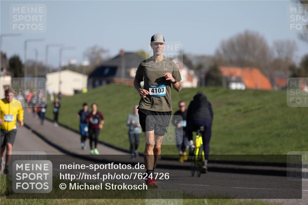 06.04.2025 - 44. Internationalen Wilhelmsburger Insellauf Michael Strokosch http://msf.ph/oto/7624726 06.04.2025 10:14:19 Laufen 3176, 4103 meine-sportfotos.de