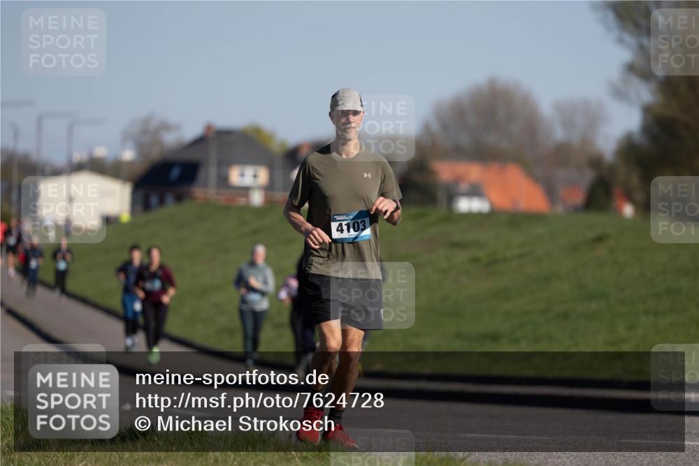 06.04.2025 - 44. Internationalen Wilhelmsburger Insellauf Michael Strokosch http://msf.ph/oto/7624728 06.04.2025 10:14:20 Laufen 4103 meine-sportfotos.de